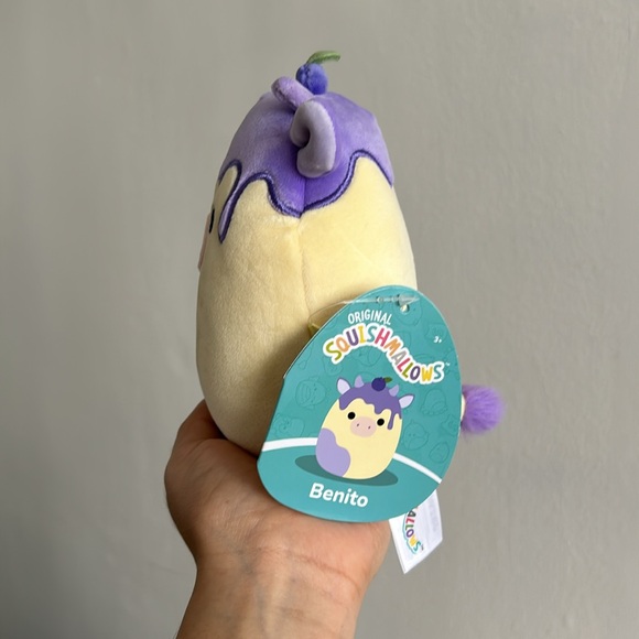 Benito the Blueberry Cheesecake Cow 5” HTF Squishmallow - Picture 2 of 3